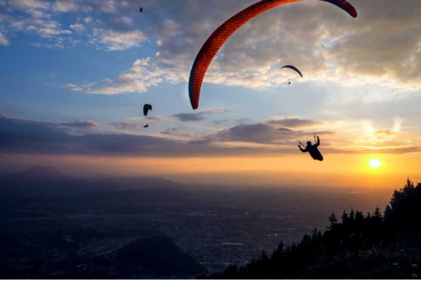 Paragliding